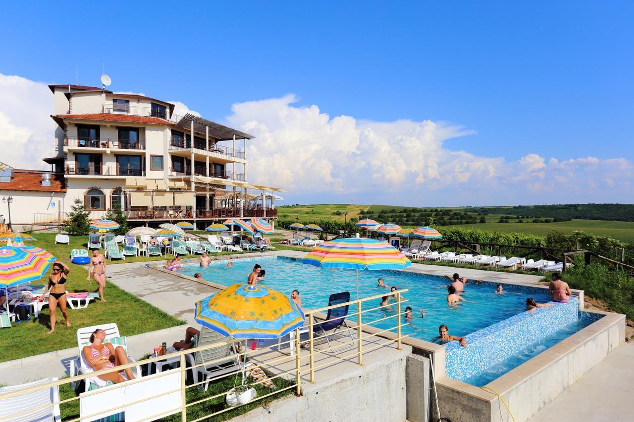 Seven Generations Winery Hotel Mechka Ngoại thất bức ảnh