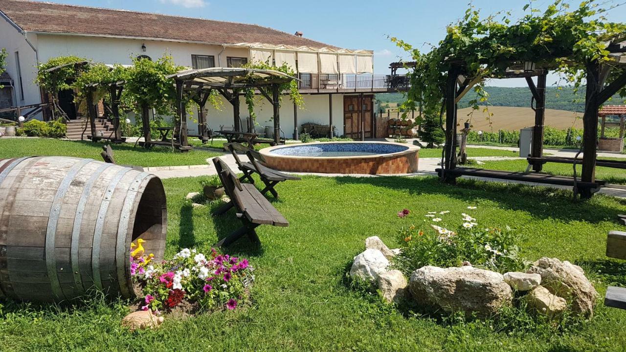 Seven Generations Winery Hotel Mechka Ngoại thất bức ảnh