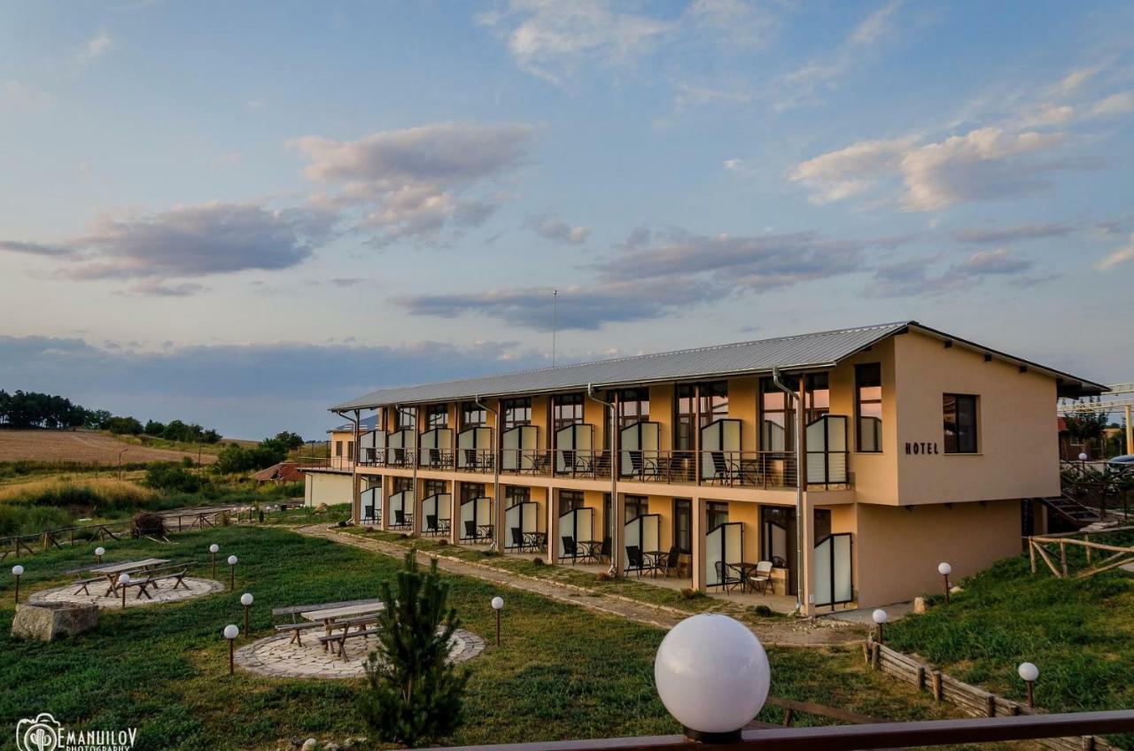 Seven Generations Winery Hotel Mechka Ngoại thất bức ảnh
