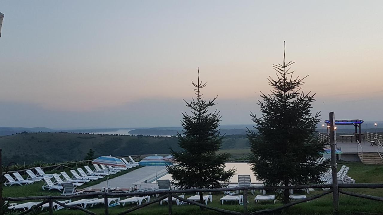Seven Generations Winery Hotel Mechka Ngoại thất bức ảnh